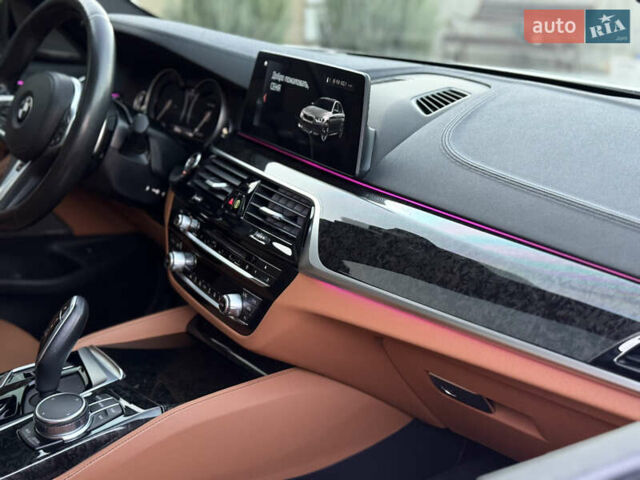 Белый БМВ 5 Серия, объемом двигателя 3 л и пробегом 163 тыс. км за 31500 $, фото 37 на Automoto.ua