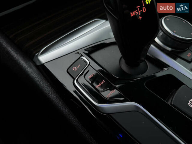 Білий БМВ 5 Серія, об'ємом двигуна 2 л та пробігом 187 тис. км за 25900 $, фото 82 на Automoto.ua