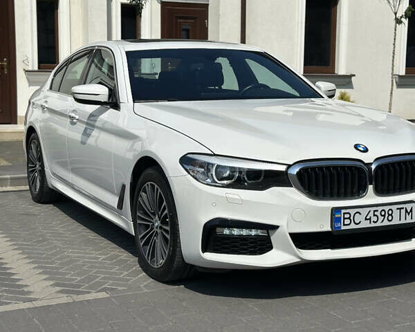 Білий БМВ 5 Серія, об'ємом двигуна 2 л та пробігом 118 тис. км за 28500 $, фото 2 на Automoto.ua