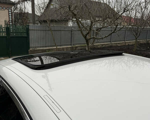 Белый БМВ 5 Серия, объемом двигателя 2 л и пробегом 128 тыс. км за 26000 $, фото 7 на Automoto.ua