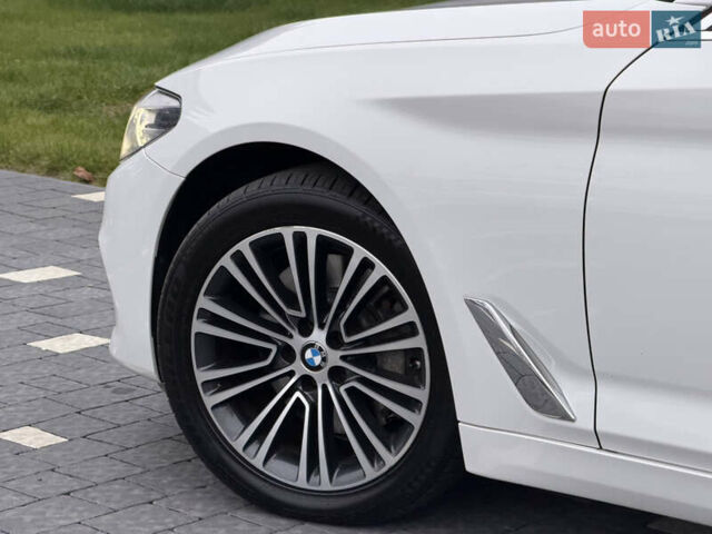 Белый БМВ 5 Серия, объемом двигателя 2 л и пробегом 74 тыс. км за 25500 $, фото 13 на Automoto.ua