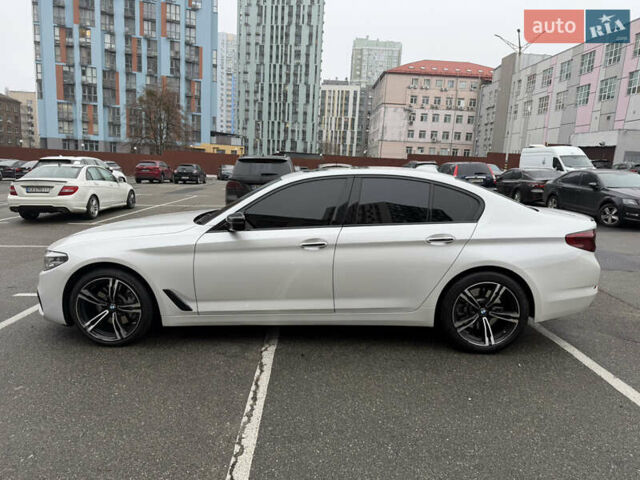 Белый БМВ 5 Серия, объемом двигателя 2.98 л и пробегом 120 тыс. км за 33700 $, фото 9 на Automoto.ua