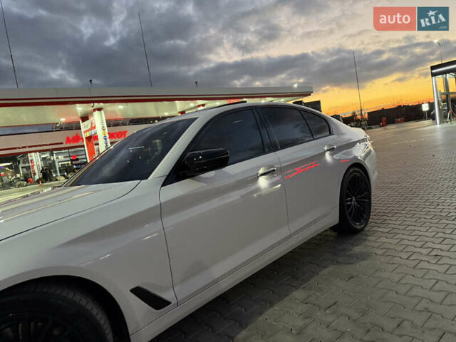 Белый БМВ 5 Серия, объемом двигателя 2 л и пробегом 130 тыс. км за 25500 $, фото 15 на Automoto.ua