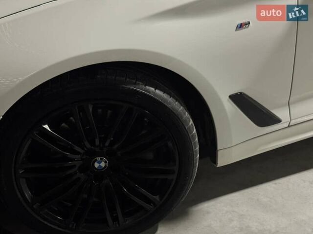 Белый БМВ 5 Серия, объемом двигателя 2 л и пробегом 204 тыс. км за 29300 $, фото 13 на Automoto.ua
