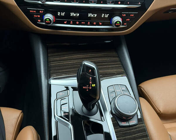 Белый БМВ 5 Серия, объемом двигателя 2.98 л и пробегом 120 тыс. км за 33700 $, фото 27 на Automoto.ua