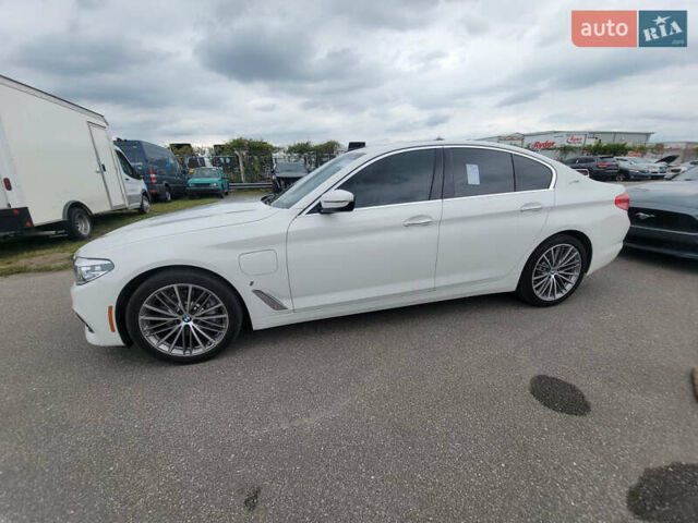 Белый БМВ 5 Серия, объемом двигателя 2 л и пробегом 135 тыс. км за 26500 $, фото 22 на Automoto.ua
