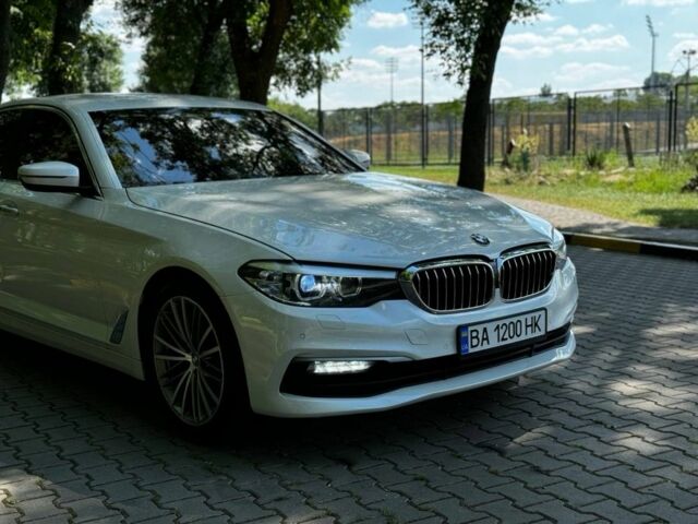 Білий БМВ 5 Серія, об'ємом двигуна 2 л та пробігом 204 тис. км за 22500 $, фото 1 на Automoto.ua