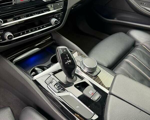 Білий БМВ 5 Серія, об'ємом двигуна 3 л та пробігом 130 тис. км за 30700 $, фото 17 на Automoto.ua