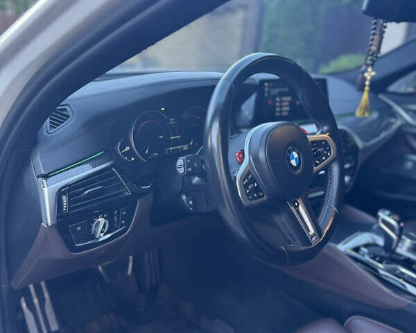 Белый БМВ 5 Серия, объемом двигателя 3 л и пробегом 180 тыс. км за 35400 $, фото 16 на Automoto.ua