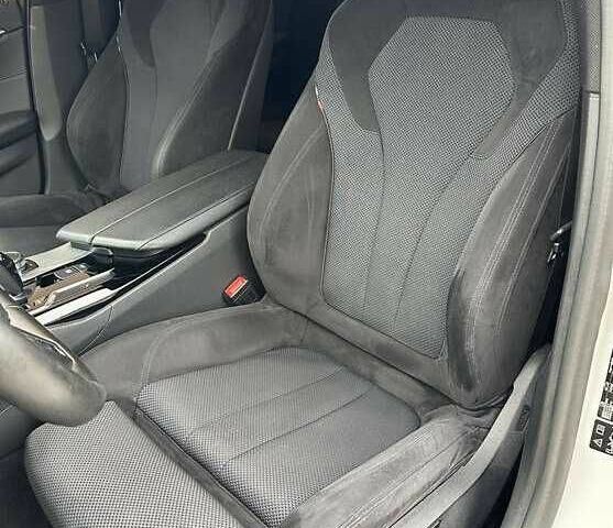 БМВ 5 Серия 2017 в Львове на Automoto.ua Белый БМВ 5 Серия, объемом двигателя 2 л и пробегом 107 тыс. км за 25500 $, фото 11 на Automoto.ua