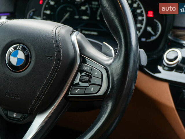 Білий БМВ 5 Серія, об'ємом двигуна 2 л та пробігом 178 тис. км за 25300 $, фото 35 на Automoto.ua