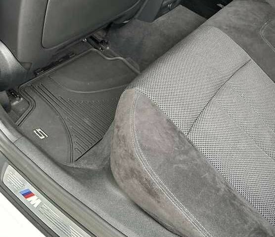 БМВ 5 Серия 2017 в Львове на Automoto.ua Белый БМВ 5 Серия, объемом двигателя 2 л и пробегом 107 тыс. км за 25500 $, фото 22 на Automoto.ua