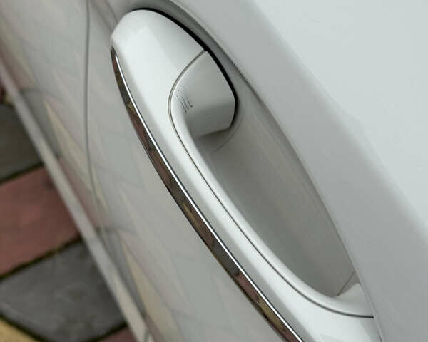 Белый БМВ 5 Серия, объемом двигателя 2 л и пробегом 128 тыс. км за 26000 $, фото 27 на Automoto.ua