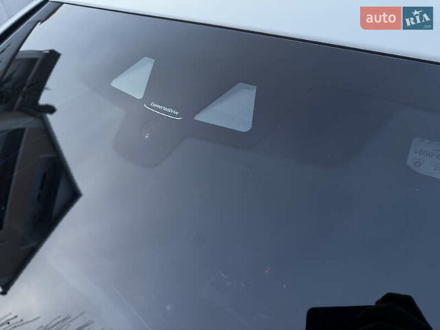 Білий БМВ 5 Серія, об'ємом двигуна 2 л та пробігом 123 тис. км за 31900 $, фото 31 на Automoto.ua