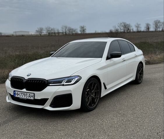 Білий БМВ 5 Серія, об'ємом двигуна 3 л та пробігом 127 тис. км за 31499 $, фото 2 на Automoto.ua