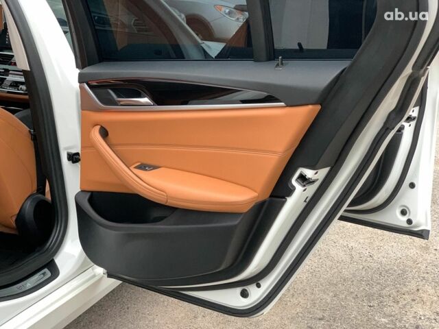 Білий БМВ 5 Серія, об'ємом двигуна 2 л та пробігом 220 тис. км за 23290 $, фото 17 на Automoto.ua