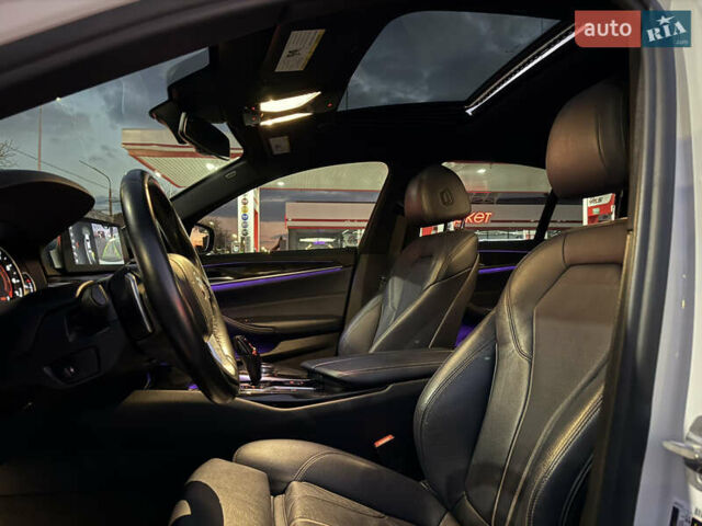 Белый БМВ 5 Серия, объемом двигателя 2 л и пробегом 130 тыс. км за 25500 $, фото 46 на Automoto.ua