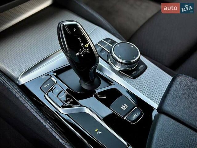 Білий БМВ 5 Серія, об'ємом двигуна 2 л та пробігом 130 тис. км за 32900 $, фото 8 на Automoto.ua