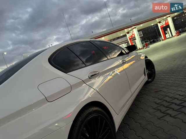 Белый БМВ 5 Серия, объемом двигателя 2 л и пробегом 130 тыс. км за 25500 $, фото 22 на Automoto.ua