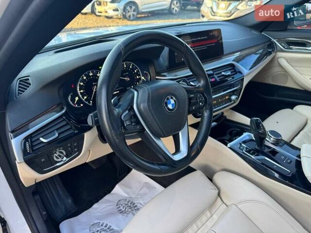 Белый БМВ 5 Серия, объемом двигателя 2 л и пробегом 221 тыс. км за 18700 $, фото 14 на Automoto.ua