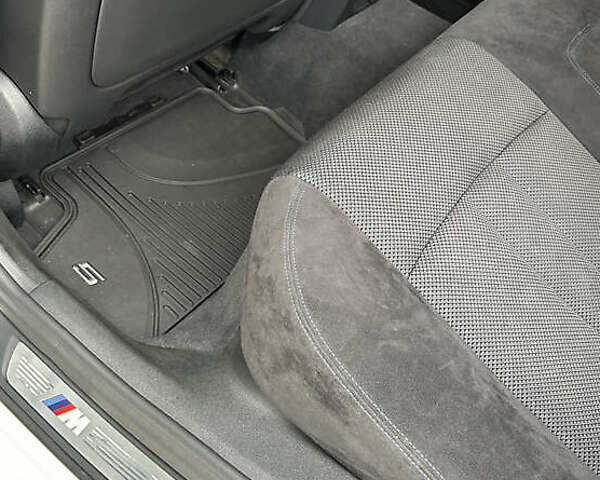 БМВ 5 Серия 2017 в Львове на Automoto.ua Белый БМВ 5 Серия, объемом двигателя 2 л и пробегом 107 тыс. км за 27500 $, фото 29 на Automoto.ua