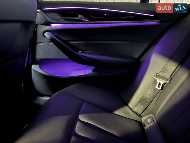 Белый БМВ 5 Серия, объемом двигателя 2 л и пробегом 93 тыс. км за 24000 $, фото 14 на Automoto.ua