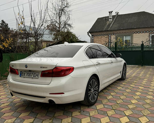 Белый БМВ 5 Серия, объемом двигателя 2 л и пробегом 128 тыс. км за 26000 $, фото 4 на Automoto.ua