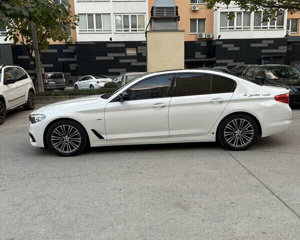 Білий БМВ 5 Серія, об'ємом двигуна 2.99 л та пробігом 290 тис. км за 28000 $, фото 2 на Automoto.ua