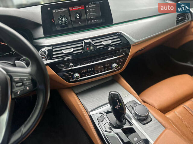 Белый БМВ 5 Серия, объемом двигателя 2 л и пробегом 204 тыс. км за 27400 $, фото 13 на Automoto.ua