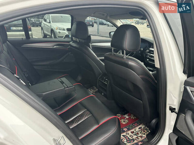 Белый БМВ 5 Серия, объемом двигателя 3 л и пробегом 220 тыс. км за 29950 $, фото 14 на Automoto.ua