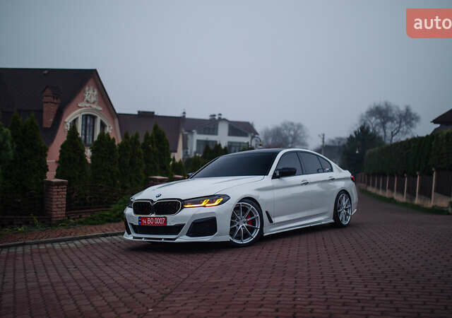 Белый БМВ 5 Серия, объемом двигателя 3 л и пробегом 139 тыс. км за 35000 $, фото 2 на Automoto.ua
