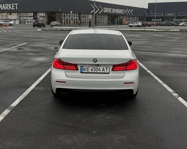 Белый БМВ 5 Серия, объемом двигателя 3 л и пробегом 145 тыс. км за 31000 $, фото 4 на Automoto.ua