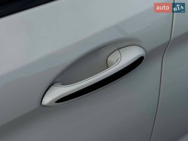 Білий БМВ 5 Серія, об'ємом двигуна 2 л та пробігом 115 тис. км за 26500 $, фото 17 на Automoto.ua