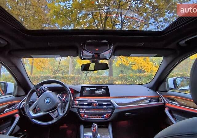 Белый БМВ 5 Серия, объемом двигателя 3 л и пробегом 211 тыс. км за 26900 $, фото 16 на Automoto.ua