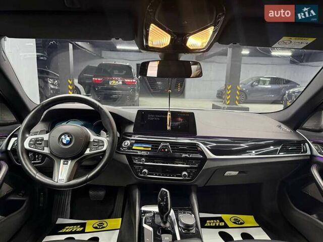 Белый БМВ 5 Серия, объемом двигателя 2.99 л и пробегом 245 тыс. км за 33000 $, фото 12 на Automoto.ua