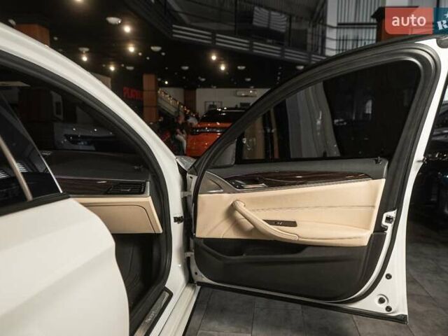 Білий БМВ 5 Серія, об'ємом двигуна 2 л та пробігом 158 тис. км за 29500 $, фото 32 на Automoto.ua