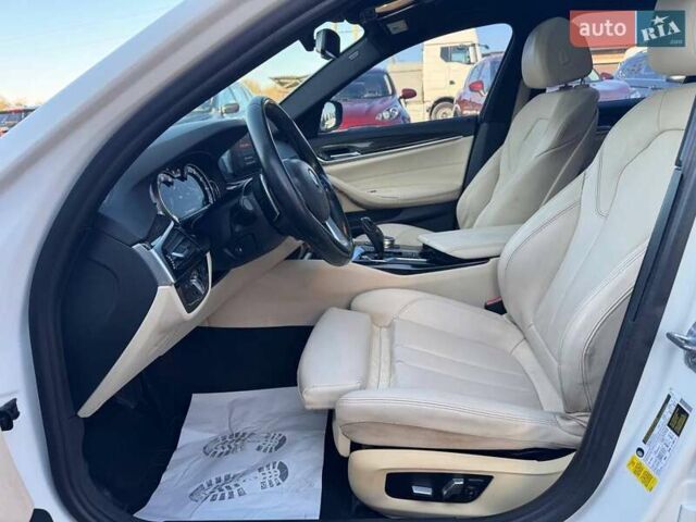 Білий БМВ 5 Серія, об'ємом двигуна 2 л та пробігом 221 тис. км за 19500 $, фото 9 на Automoto.ua