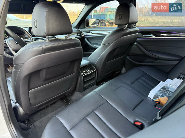 Белый БМВ 5 Серия, объемом двигателя 2 л и пробегом 209 тыс. км за 21900 $, фото 29 на Automoto.ua