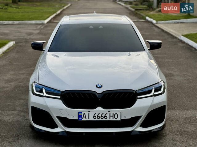 Белый БМВ 5 Серия, объемом двигателя 4.39 л и пробегом 106 тыс. км за 38000 $, фото 1 на Automoto.ua