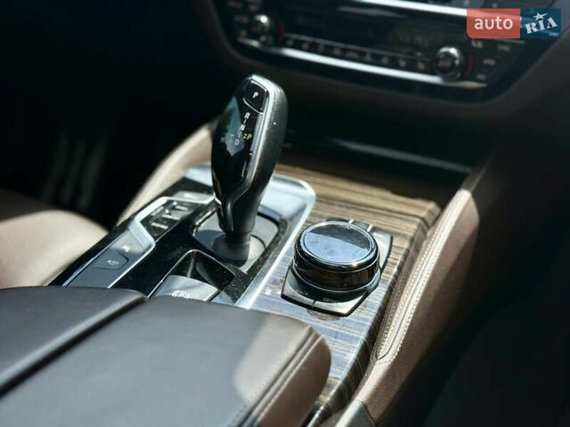 Білий БМВ 5 Серія, об'ємом двигуна 4.39 л та пробігом 153 тис. км за 39500 $, фото 21 на Automoto.ua