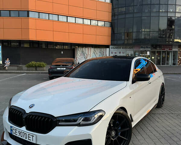 Белый БМВ 5 Серия, объемом двигателя 3 л и пробегом 180 тыс. км за 35400 $, фото 4 на Automoto.ua