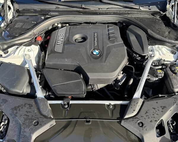 Білий БМВ 5 Серія, об'ємом двигуна 2 л та пробігом 166 тис. км за 31500 $, фото 12 на Automoto.ua