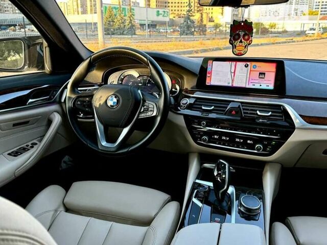 Белый БМВ 5 Серия, объемом двигателя 2 л и пробегом 83 тыс. км за 28800 $, фото 63 на Automoto.ua