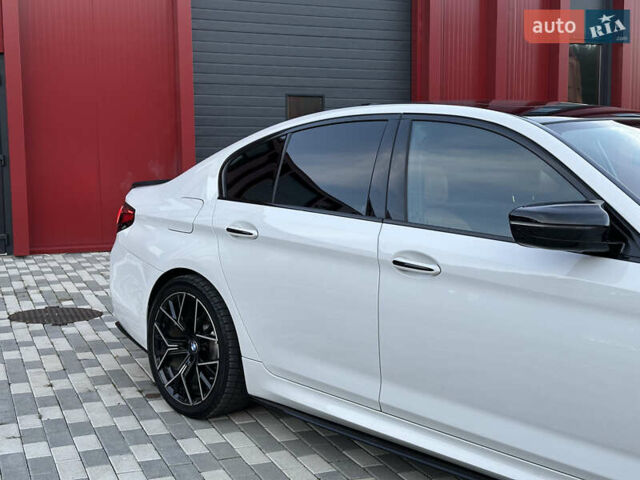 Білий БМВ 5 Серія, об'ємом двигуна 3 л та пробігом 153 тис. км за 29000 $, фото 1 на Automoto.ua