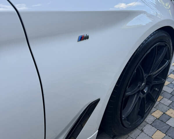 Белый БМВ 5 Серия, объемом двигателя 3 л и пробегом 180 тыс. км за 31900 $, фото 68 на Automoto.ua