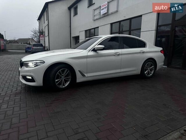 Белый БМВ 5 Серия, объемом двигателя 2 л и пробегом 221 тыс. км за 21500 $, фото 5 на Automoto.ua
