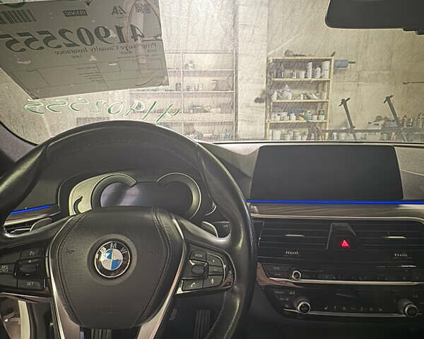 Белый БМВ 5 Серия, объемом двигателя 2 л и пробегом 178 тыс. км за 24900 $, фото 39 на Automoto.ua