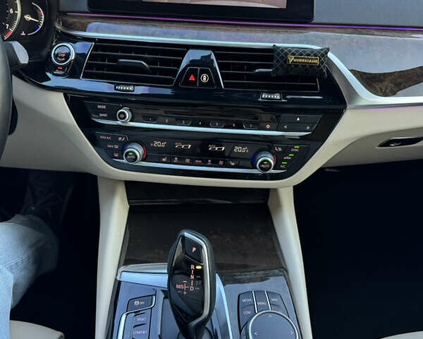 Белый БМВ 5 Серия, объемом двигателя 2 л и пробегом 135 тыс. км за 29999 $, фото 28 на Automoto.ua