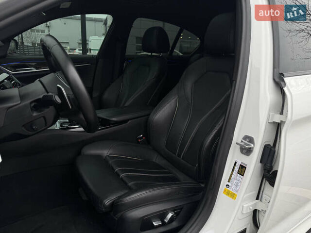 Білий БМВ 5 Серія, об'ємом двигуна 2 л та пробігом 187 тис. км за 25900 $, фото 58 на Automoto.ua