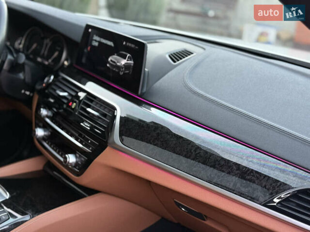 Білий БМВ 5 Серія, об'ємом двигуна 3 л та пробігом 159 тис. км за 33500 $, фото 46 на Automoto.ua